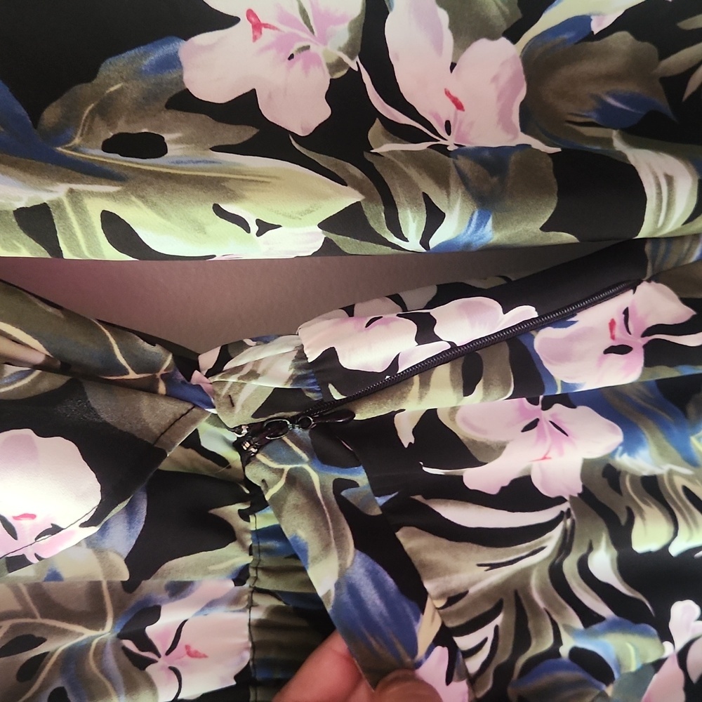 NWT Show Me Your Mumu Charleston Black Tropical Tie Front Long Sleeve Romper, XS - Picture 7 of 11